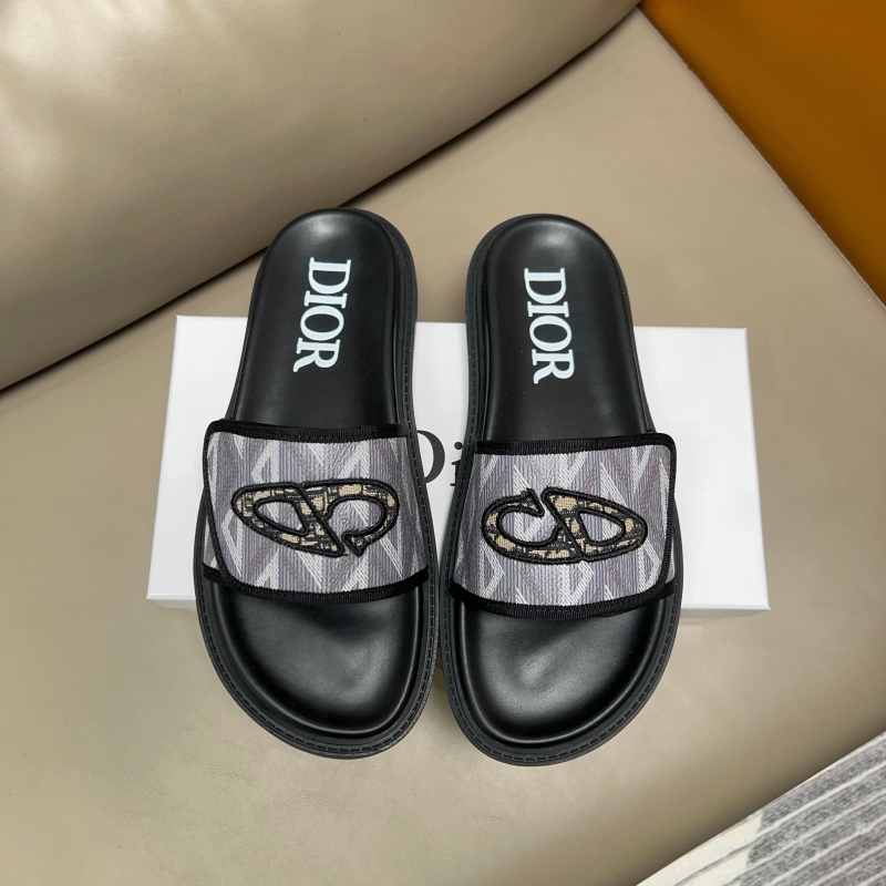 ch**an D*or slippers